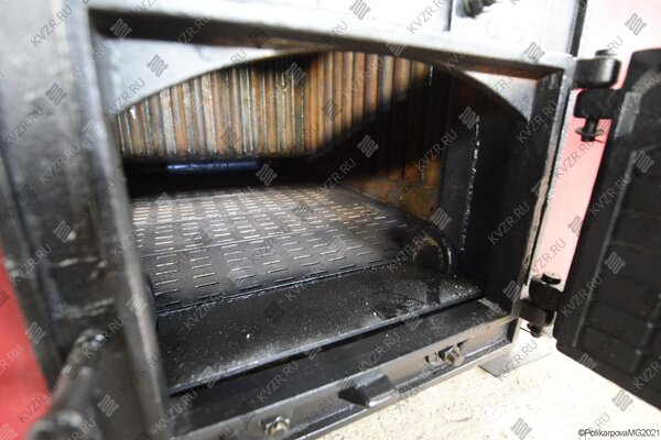 Топка с охлаждаемыми колосниками котла 300 кВт на дровах